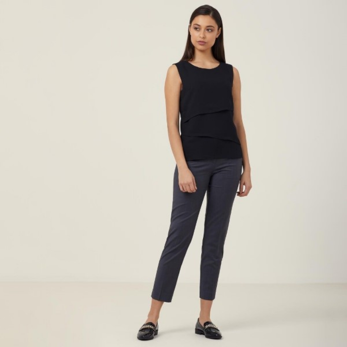 Picture of NNT Ladies Sleeveless V-Neck Layered Blouse