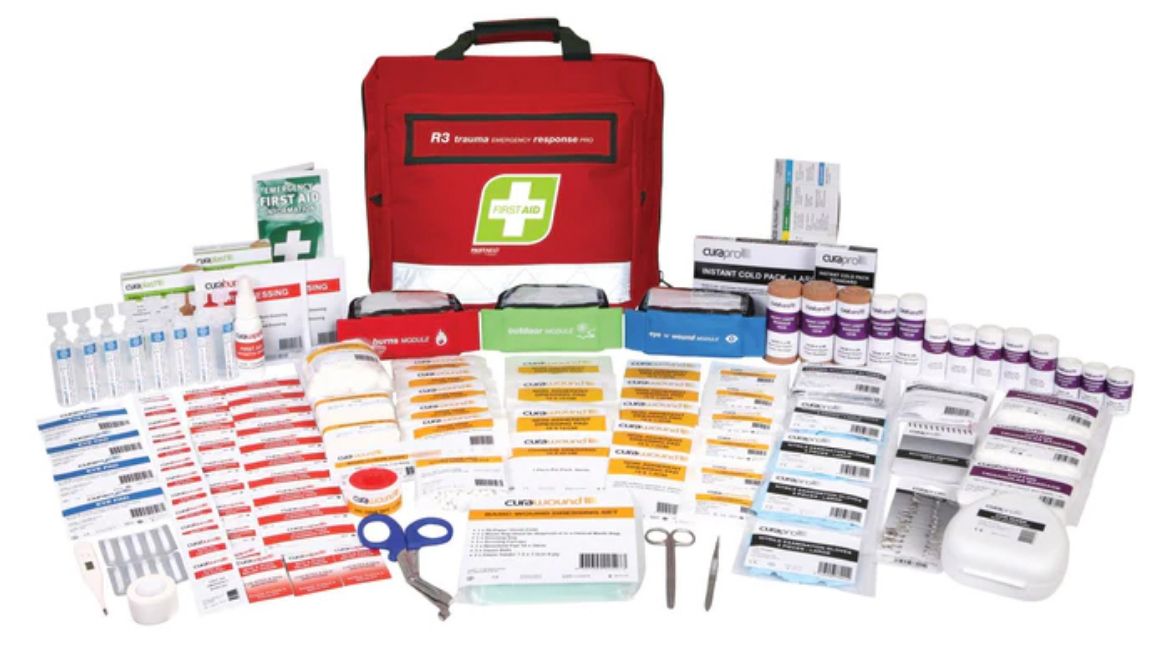 Picture of Fast Aid First Aid R3 Trauma Emergency Response Pro Kit Soft Pack (High Risk 1-25, Low Risk 1-50 Persons)